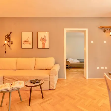 Castanilor 6 - Hip Industrial Apartment Close To City Centre Braşov Exterior foto